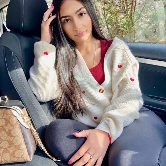 Red Hearts on Cream Knit Cardigan Oversized Long Sleeve Buttons Embroidered - Picture 8 of 15